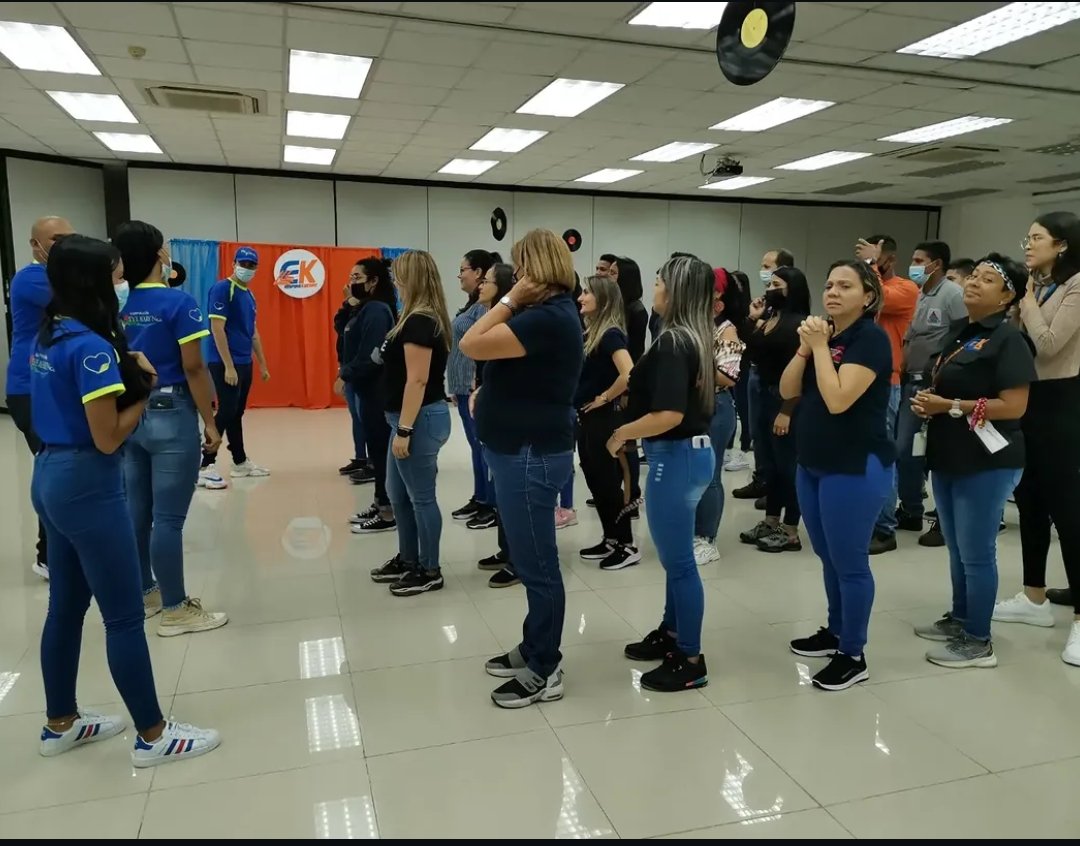 Liderazgo y trabajo en equipo